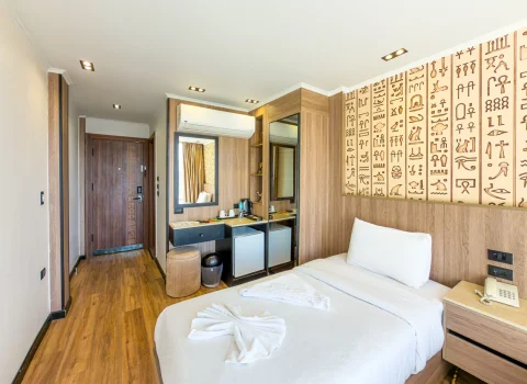 Double Or Twin Room With Balcony- Pyramids View at GreatPyramidInn overlooking the Giza Pyramids